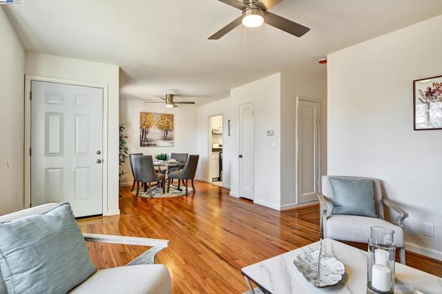 15377 Churchill St, San Leandro CA: https://media.crmls.org/mediaz/b860db2d-0fe9-4456-b7da-17814b8c60c7.jpg