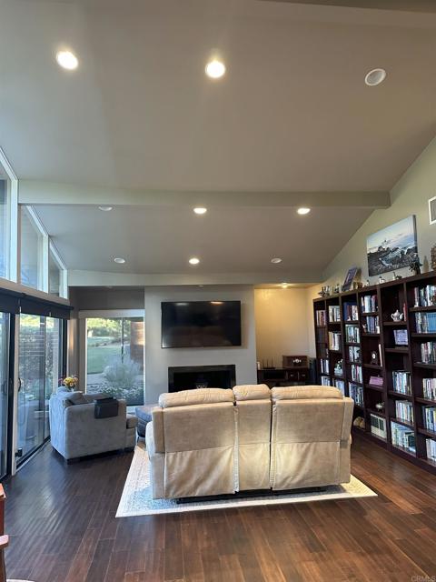 Detail Gallery Image 3 of 30 For 32688 Taspa Ct, Pauma Valley,  CA 92061 - 3 Beds | 3 Baths