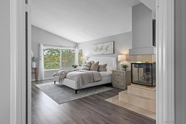 18145 Moon Song Court, Rancho Bernardo (San Diego) CA: https://media.crmls.org/mediaz/b8617b5c-443f-4033-8446-ce2f64ef2ec5.jpg