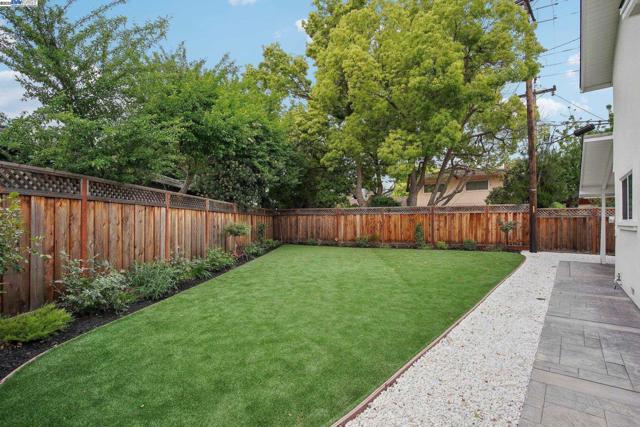 5169 Lillian Ct, Livermore CA: https://media.crmls.org/mediaz/b8617fbc-7840-4c5a-b4c4-ae5169973f10.jpg