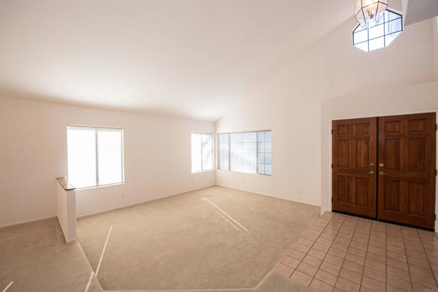 2432 Live Oak Road, Escondido CA: https://media.crmls.org/mediaz/b8627295-298f-47fe-84ed-6fd6179b40c1.jpg