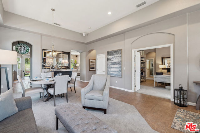 11051 Fiore Drive, Rancho Cordova CA: https://media.crmls.org/mediaz/b8629fec-c16c-4366-a02b-e81b216be6ac.jpg
