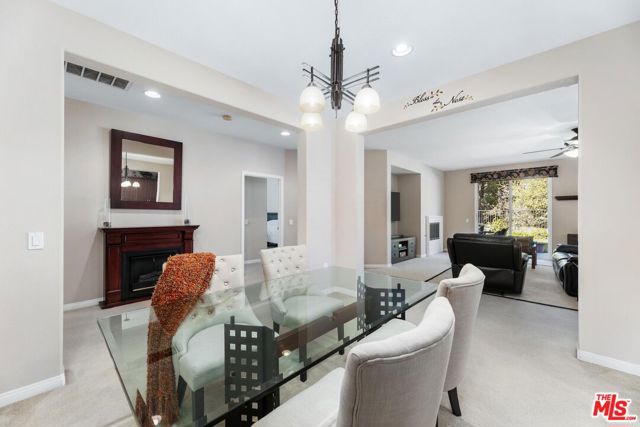 1514 Green Creek Trail, Beaumont CA: https://media.crmls.org/mediaz/b862d70f-15b8-4086-b087-c1beb5132397.jpg