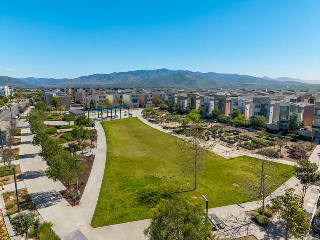 Detail Gallery Image 12 of 61 For 1812 Mint Terrace #UNIT 2,  Chula Vista,  CA 91915 - 4 Beds | 3/1 Baths