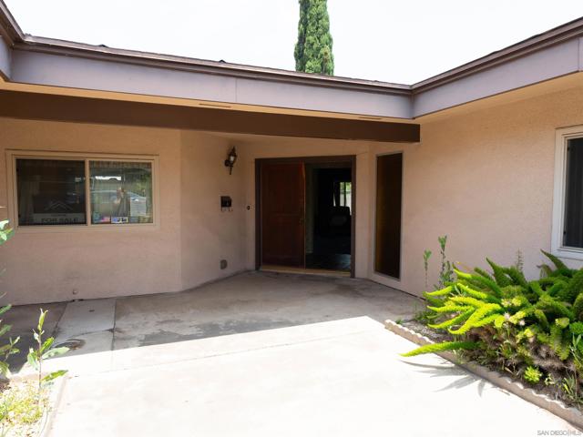 2117 E Cameron Ave, West Covina CA: https://media.crmls.org/mediaz/b864460f-17f2-41b2-a2cd-4b8f3e552845.jpg