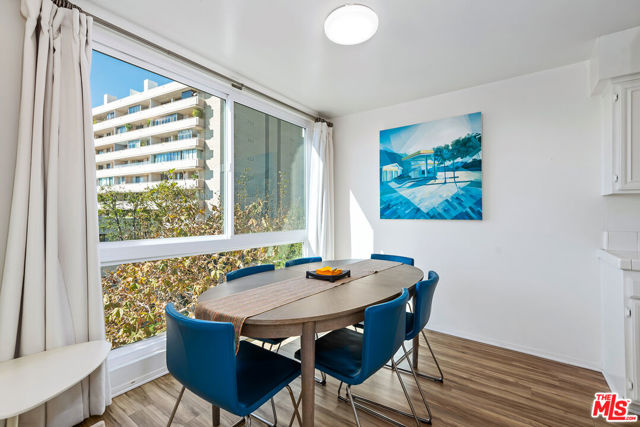 1340 S Beverly Glen Boulevard, Los Angeles CA: https://media.crmls.org/mediaz/b86497aa-f0c0-4e98-92e0-6fc21e81ea87.jpg