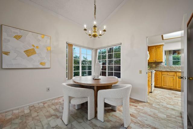 9197 Buckwheat St, San Diego CA: https://media.crmls.org/mediaz/b864a2ef-9b8c-4790-9bcb-147dda9d8746.jpg