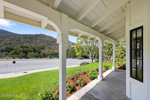 139 Los Padres Drive, Westlake Village CA: https://media.crmls.org/mediaz/b864ddfe-50c3-4c6e-95c4-adc489030930.jpg