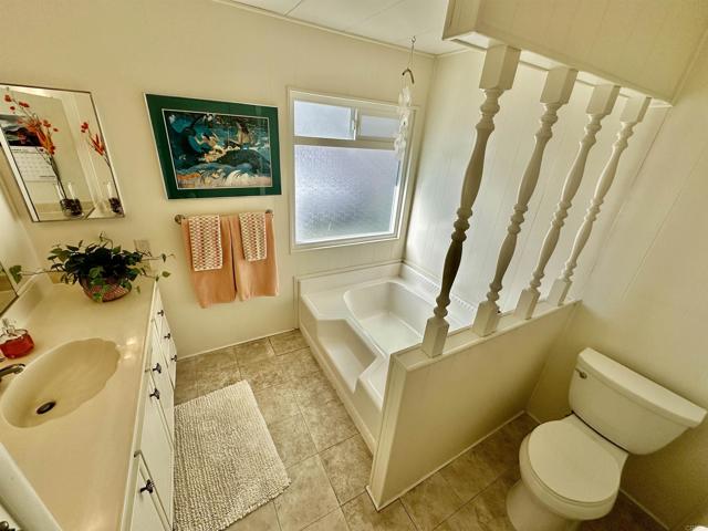 Detail Gallery Image 19 of 37 For 2130 Sunset Dr. #45,  Vista,  CA 92081 - 2 Beds | 2 Baths