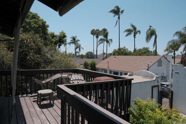 4757 Kensington Dr, San Diego CA: https://media.crmls.org/mediaz/b865fde2-f3ad-40bf-a61f-00b1f5c1ec95.jpg