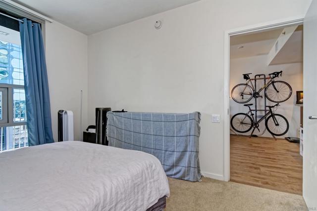321 10th Avenue, San Diego CA: https://media.crmls.org/mediaz/b86625a5-8242-47c8-883a-e98b20d8a022.jpg