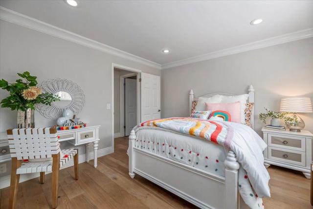6692 Leyland Park Drive, San Jose CA: https://media.crmls.org/mediaz/b8671752-67e7-42f7-ac2e-42eea5c91251.jpg