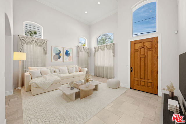 1756 Ruhland Avenue, Manhattan Beach CA: https://media.crmls.org/mediaz/b867fcfd-382f-4e37-b898-419e9cab646f.jpg