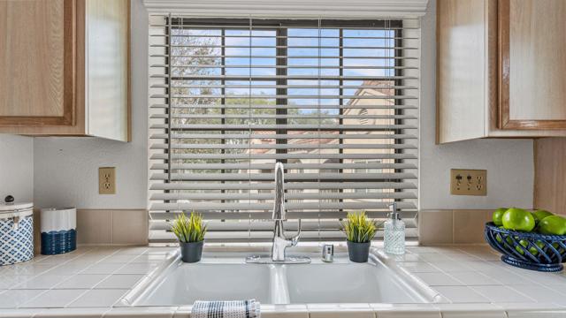 Detail Gallery Image 14 of 41 For 10684 Dabney Dr #106,  San Diego,  CA 92126 - 2 Beds | 2 Baths