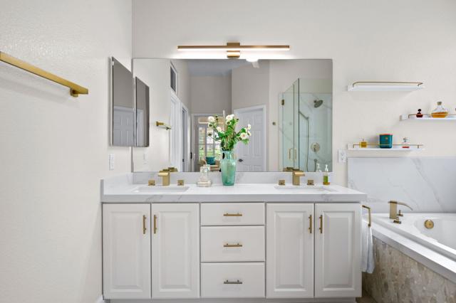 44397 Royal Lytham Drive, Indio CA: https://media.crmls.org/mediaz/b8691d13-ca64-4da2-867a-70a5809981c8.jpg