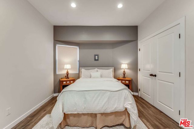 1304 -1306 W 48th Street, Los Angeles CA: https://media.crmls.org/mediaz/b8698cbf-739f-4036-9b10-509762ee7444.jpg