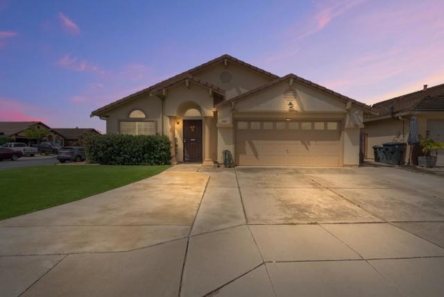 1001 Eagle Drive, Salinas CA: https://media.crmls.org/mediaz/b86a1e51-dffb-409b-9b8b-974726ad780b.jpg