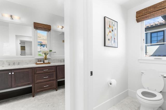 42059 Vinha Way, Fremont CA: https://media.crmls.org/mediaz/b86a335f-a0fe-445f-953b-82b4dbd52836.jpg
