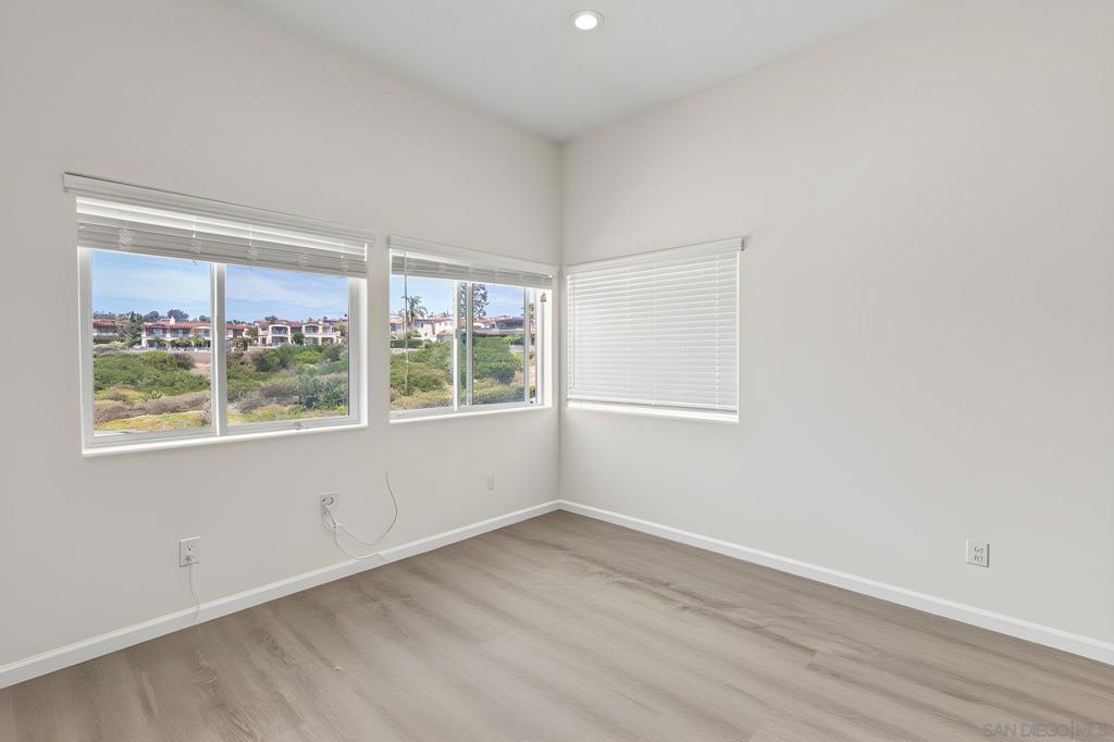 1243 Van Nuys St - photo 10