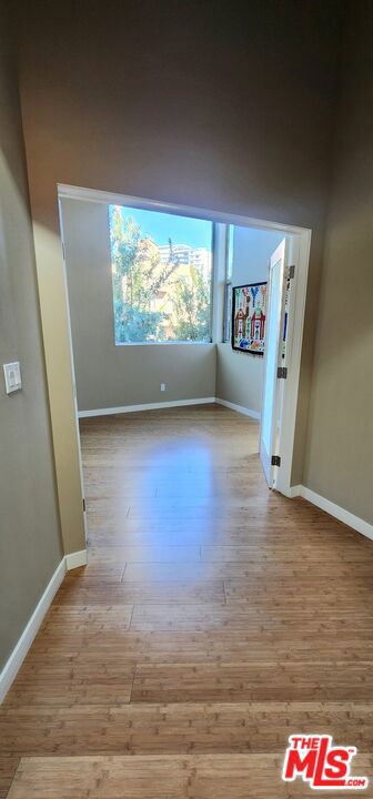 9008 Keith Avenue, West Hollywood CA: https://media.crmls.org/mediaz/b86b078d-fa99-4480-bf74-766607502ebc.jpg