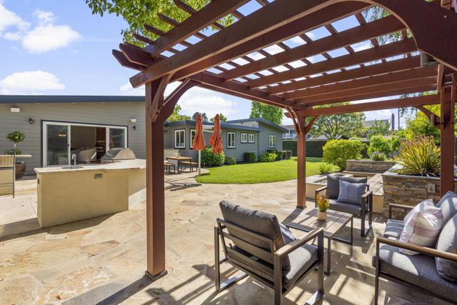 599 Dawn Drive, Sunnyvale CA: https://media.crmls.org/mediaz/b86b722c-6a2a-43c9-9b88-f27b8cee98fe.jpg
