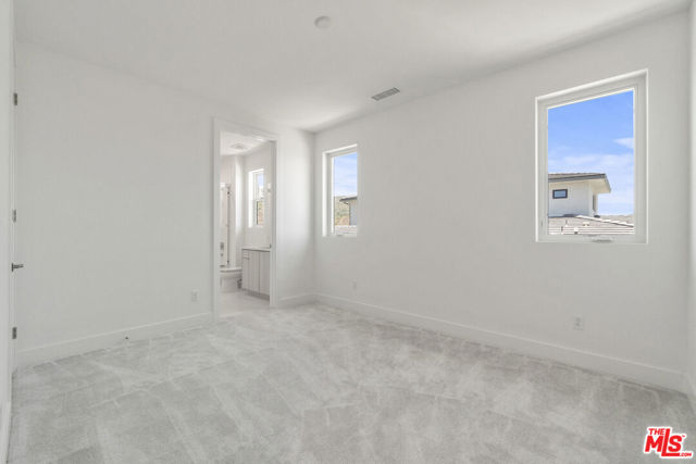 20115 W Galway Lane, Porter Ranch CA: https://media.crmls.org/mediaz/b86c8e23-c551-4e30-a22d-db1977ab47cc.jpg