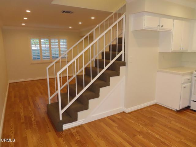 808 Magnolia Avenue, Pasadena CA: https://media.crmls.org/mediaz/b86cdd36-3511-4d08-af84-94c0230dc883.jpg