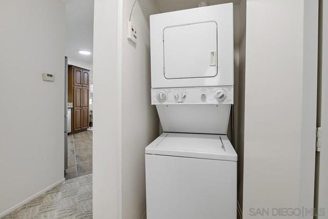 3613 CAMINITO CARMEL LANDING, San Diego CA: https://media.crmls.org/mediaz/b86e5219-0b81-4059-95ee-18bbce0bad60.jpg