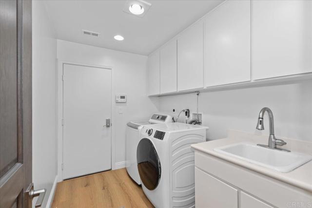 Detail Gallery Image 42 of 69 For 4939 Concannon Ct, San Diego,  CA 92130 - 6 Beds | 5 Baths