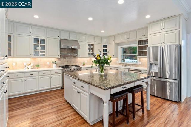 1101 North Gate Road, Walnut Creek CA: https://media.crmls.org/mediaz/b86f1539-667d-483c-815f-67b12c797af1.jpg