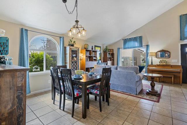 1980 Ponderosa Court, Hollister CA: https://media.crmls.org/mediaz/b86f5e79-bce1-4dde-83cb-89008989a063.jpg