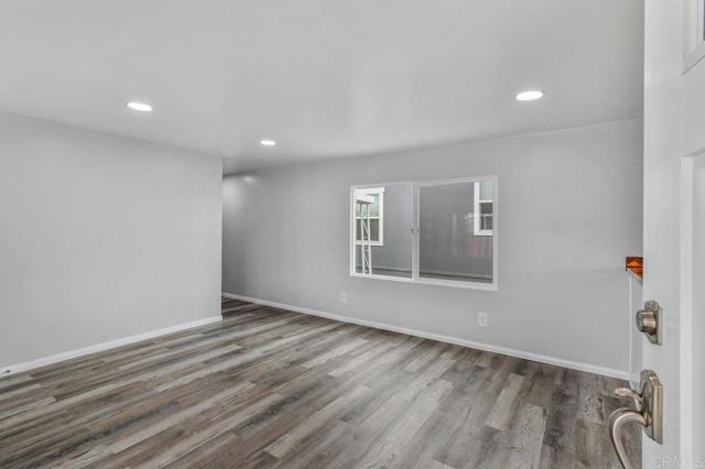 2950 Iris Ave, San Diego CA: https://media.crmls.org/mediaz/b86f827a-d9ab-4cad-b64a-27e93e8c6005.jpg