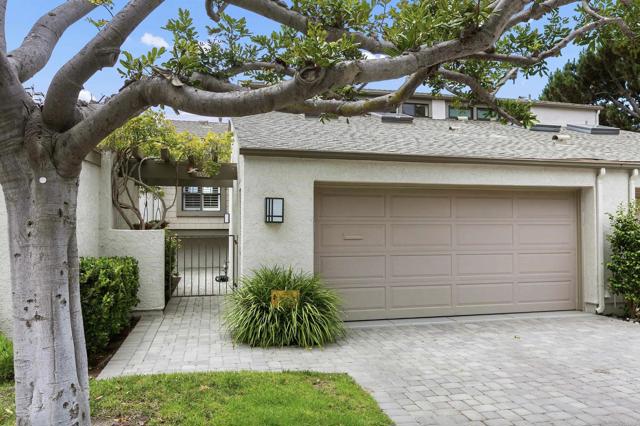13208 Caminito Mar Villa, Del Mar CA: https://media.crmls.org/mediaz/b86fe0ad-69f6-43cf-acc0-0550c4b0fa3f.jpg