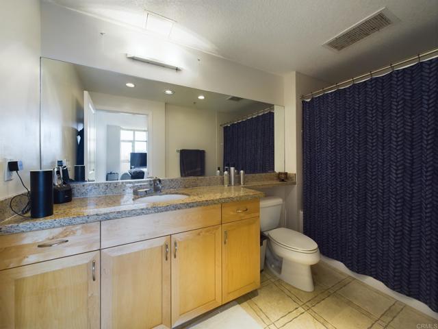 Image 10 of 33 For 850 Beech Street 507