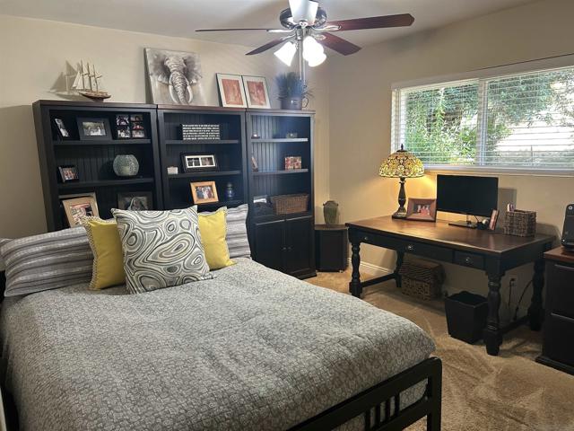 1190 Robertson Dr, Escondido CA: https://media.crmls.org/mediaz/b870d9b2-1263-4e9a-8b84-8754c4510e75.jpg