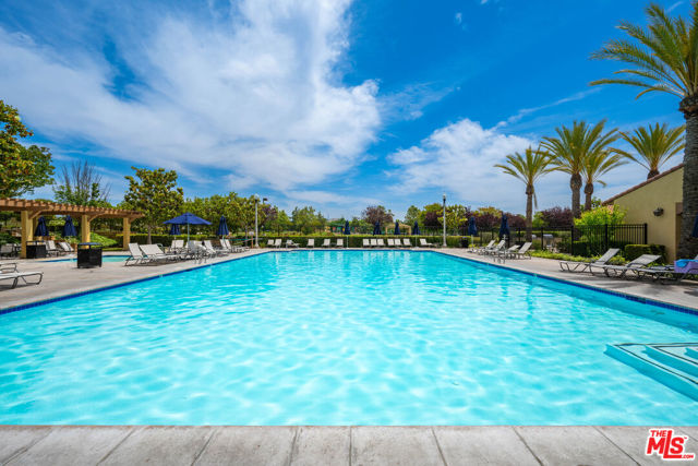 28504 Pietro Drive, Valencia CA: https://media.crmls.org/mediaz/b870f48f-8256-4ca7-a489-e0a72c4faa20.jpg