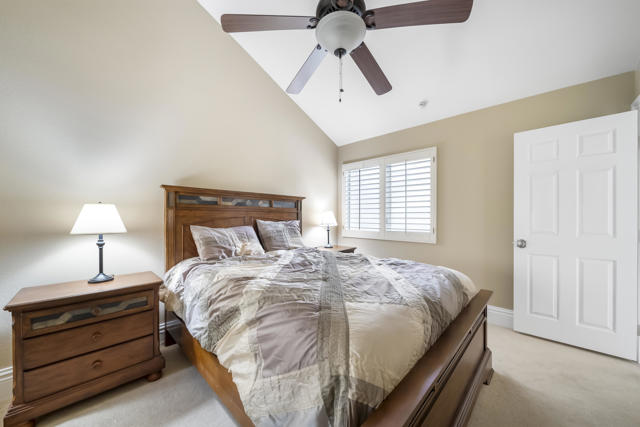 43512 Via Magellan Drive, Palm Desert CA: https://media.crmls.org/mediaz/b871de45-8491-4970-87b1-3043038a09d0.jpg