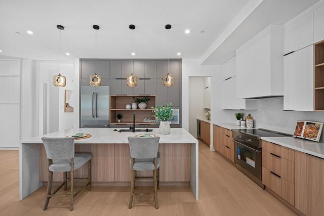 246 Farley Street, Mountain View CA: https://media.crmls.org/mediaz/b871ef08-8648-420a-9288-750bc98abf35.jpg