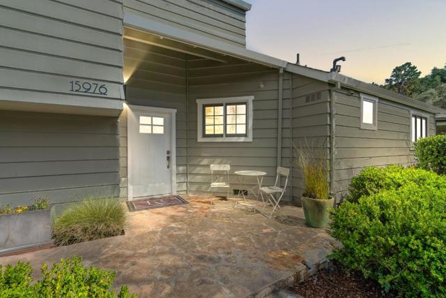 15976 Linda Avenue, Los Gatos CA: https://media.crmls.org/mediaz/b872eb44-df34-4be3-8fec-9b345e4be89b.jpg