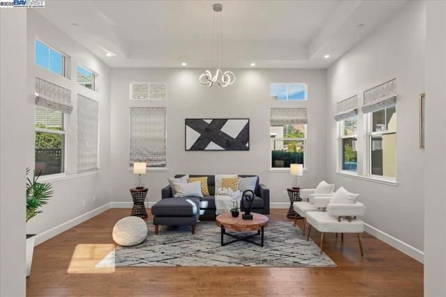 379 Felipe Cmn, Fremont CA: https://media.crmls.org/mediaz/b87337dc-7ce5-4645-8104-d18492ca4a13.jpg