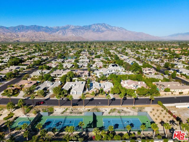 8 Dickens Court, Rancho Mirage, CA 92270