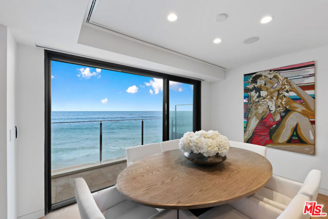 24146 Malibu Road, Malibu CA: https://media.crmls.org/mediaz/b873cf9f-65d9-4084-a8df-326113daab4b.jpg
