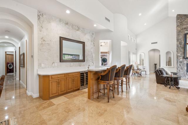 57895 Stone Creek E Trail, La Quinta CA: https://media.crmls.org/mediaz/b8748c08-edfa-46a3-bb51-c289ee2ab0e7.jpg