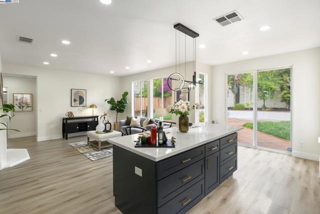 5089 Winterbrook Ave, Dublin CA: https://media.crmls.org/mediaz/b8759288-2e88-468a-9cb3-f5749918c3cd.jpg