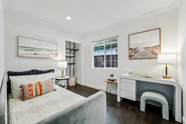 424 5th Avenue, Redwood City CA: https://media.crmls.org/mediaz/b8766fbf-768f-44e2-bafe-1bcd824a7264.jpg