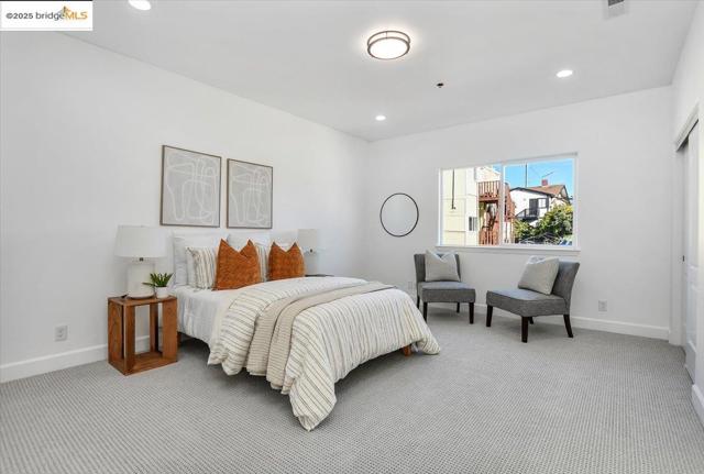 1738 18th Ave, Oakland CA: https://media.crmls.org/mediaz/b876a328-7f26-420d-a3ee-a970a43bc524.jpg