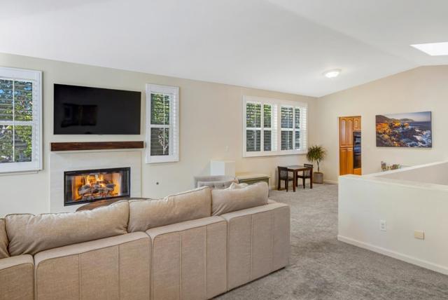 10511 Fairway Court, Carmel CA: https://media.crmls.org/mediaz/b877964a-091a-4b51-91df-f339c96111f6.jpg