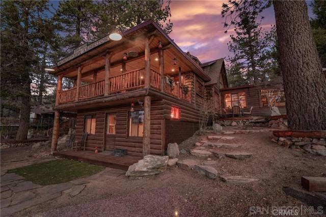 43133 Sheephorn Rd, Big Bear CA: https://media.crmls.org/mediaz/b8780a87-08d5-49c4-980e-1f31dec025ac.jpg