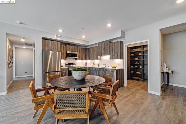 2400 Adeline ST, Oakland CA: https://media.crmls.org/mediaz/b8787e4f-a264-4306-8dcc-9f94e22629bf.jpg