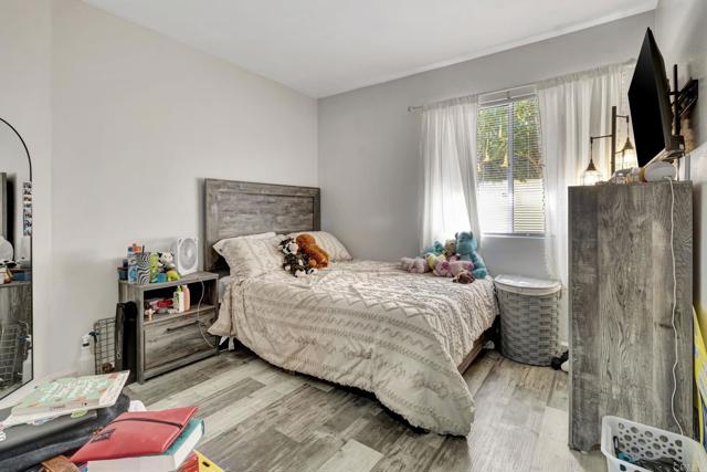 39820 Osprey Road, Murrieta CA: https://media.crmls.org/mediaz/b87884c8-e838-4136-a807-200f661a537a.jpg